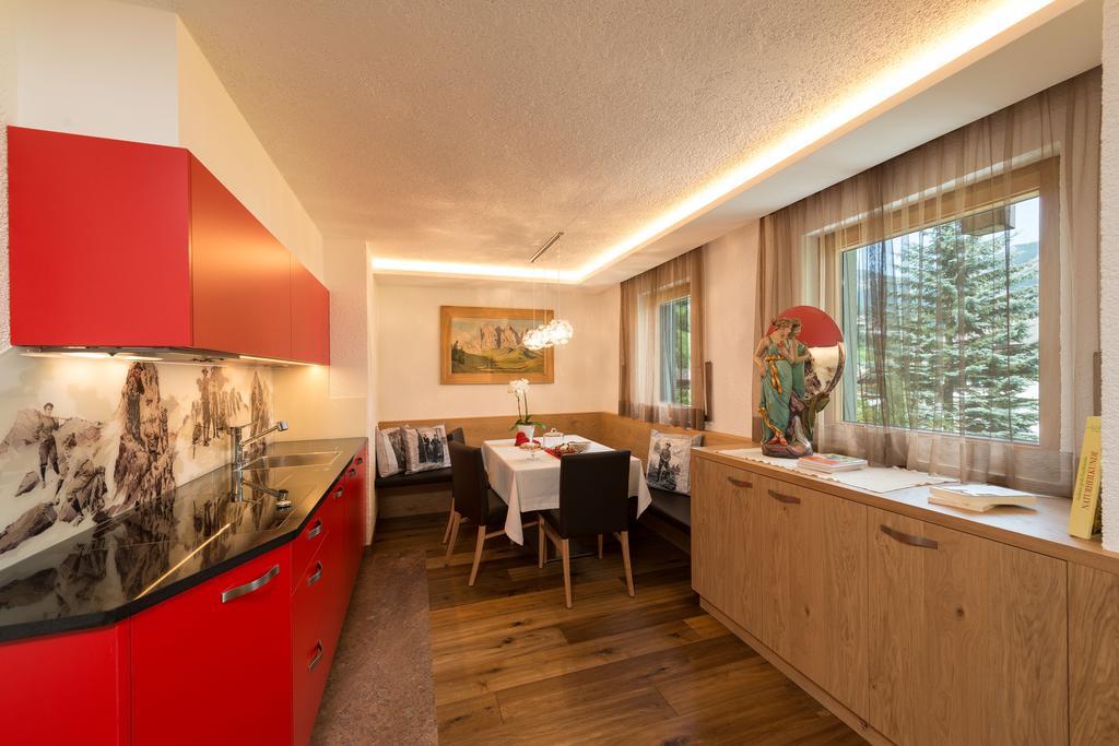 Alpin Sport Apart otel Urtijëi Oda fotoğraf