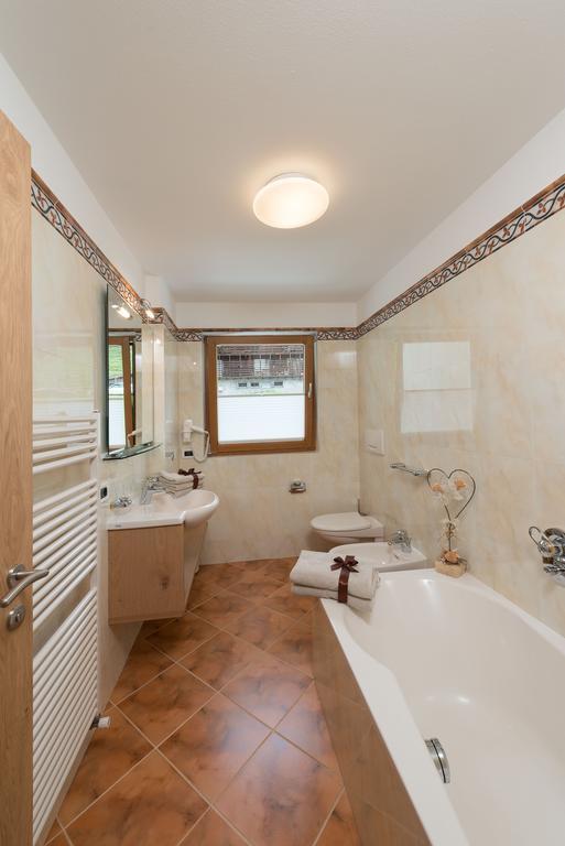 Alpin Sport Apart otel Urtijëi Oda fotoğraf