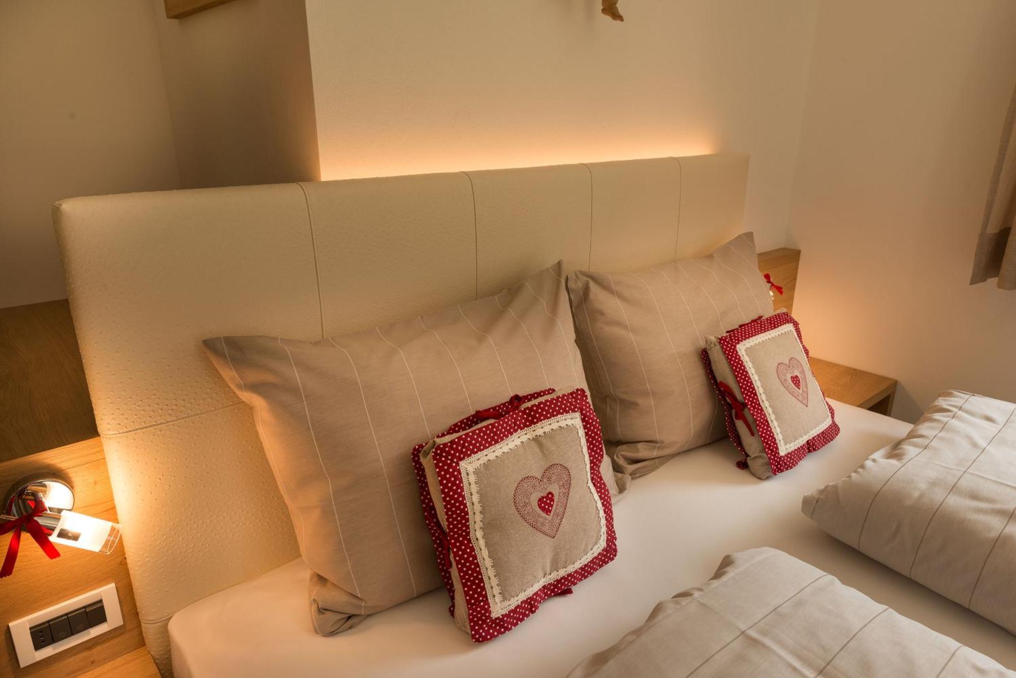 Alpin Sport Apart otel Urtijëi Oda fotoğraf